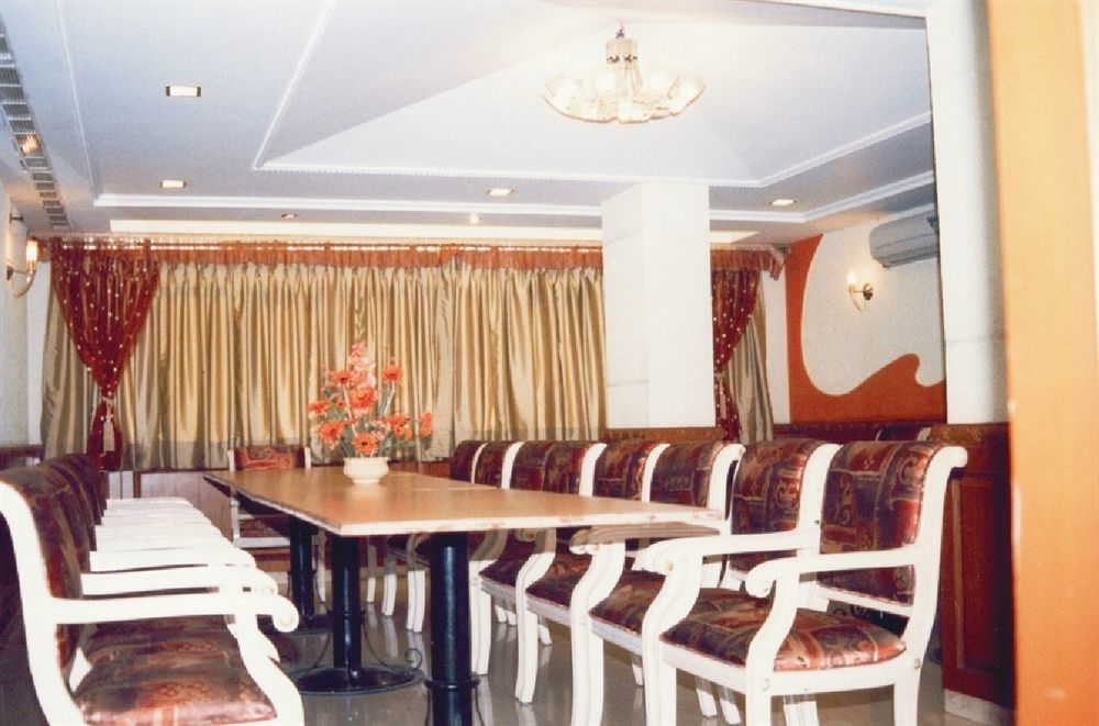 Hotel Tara International Hajdarabad Zewnętrze zdjęcie