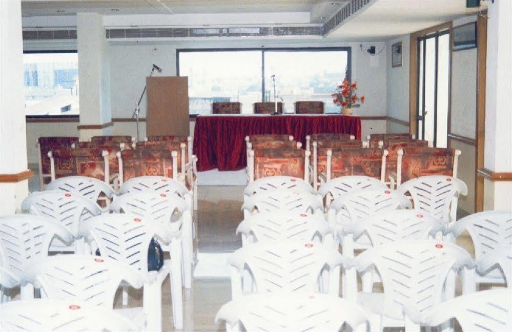 Hotel Tara International Hajdarabad Zewnętrze zdjęcie